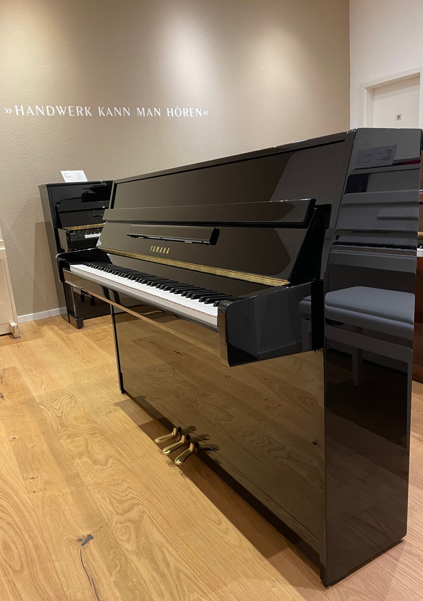 Yamaha Klavier<br/>Modell B 1 SG2 Silent<br/>Gebraucht<br/>Standort: Wiesbaden<br/>Demnächst anspielbereit