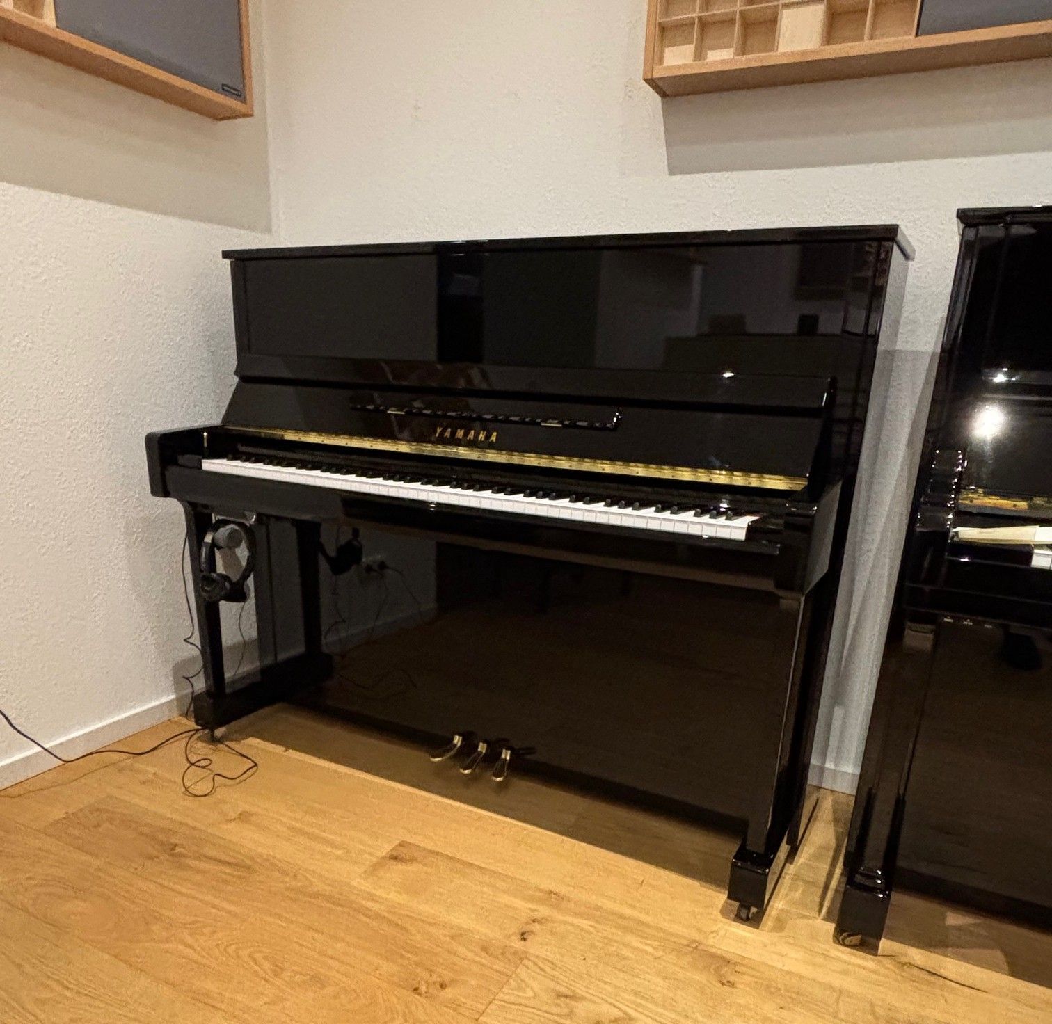 Yamaha Klavier<br/>Modell B 3 SC3 Silent<br/>Gebraucht | 1 Jahr jung<br/>€ 7 990,- statt € 9 544,-<br/>Standort Wiesbaden