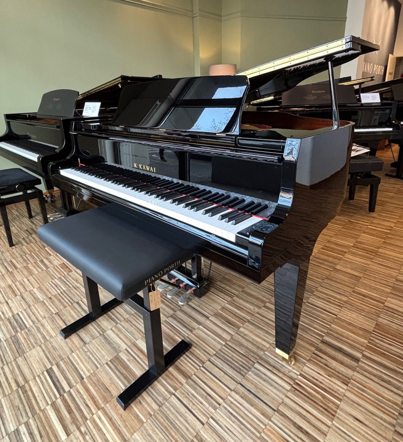 Kawai Flügel<br/>Modell GL 10 <br/>Gebraucht<br/>statt € 15 250,-<br/>JETZT € 10 600,-<br/>Standort Wiesbaden