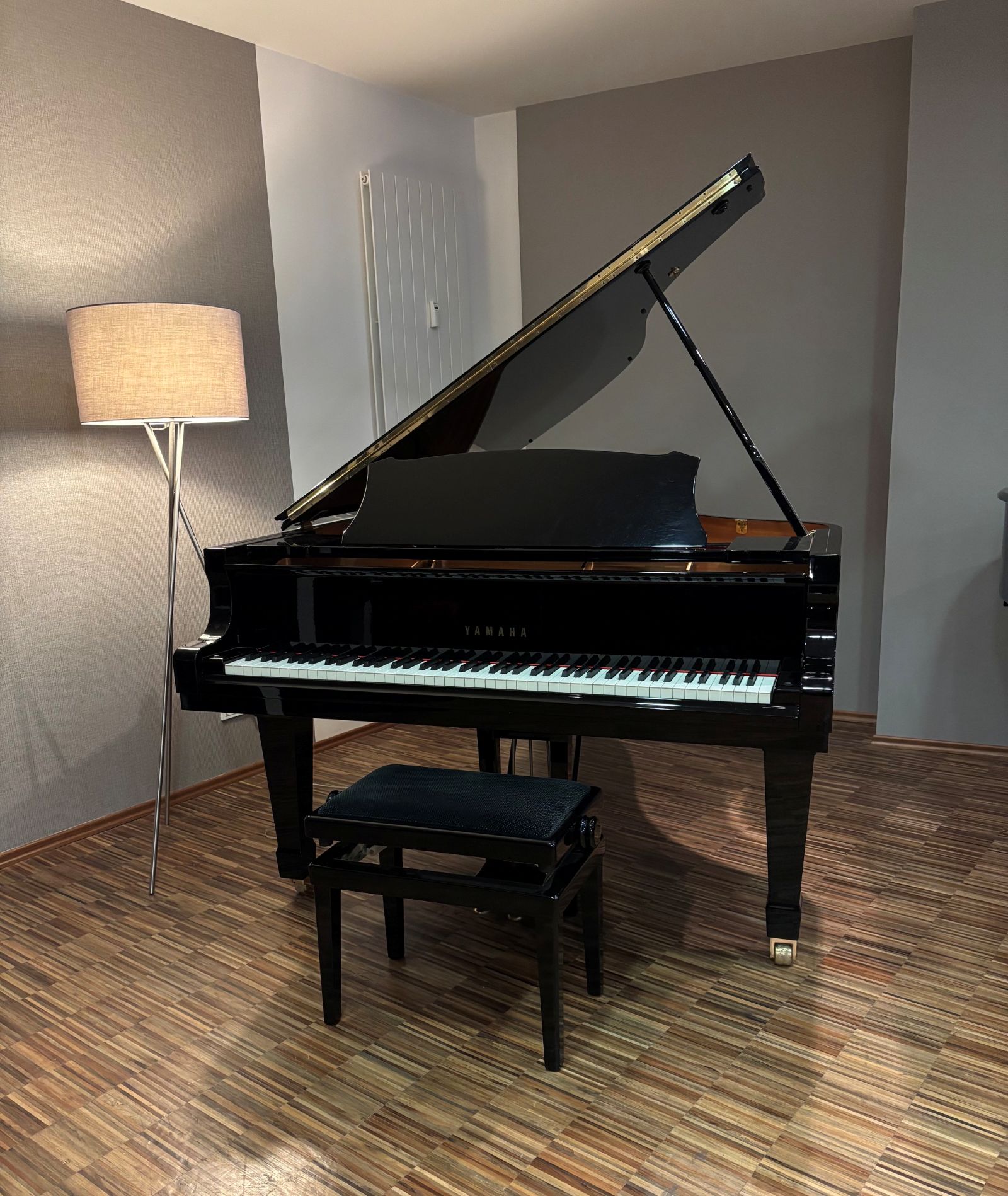 Yamaha Flügel<br/>Modell S4 | 190cm<br/>Gebraucht<br/>€ 25 000,-<br/>Standort: Wiesbaden