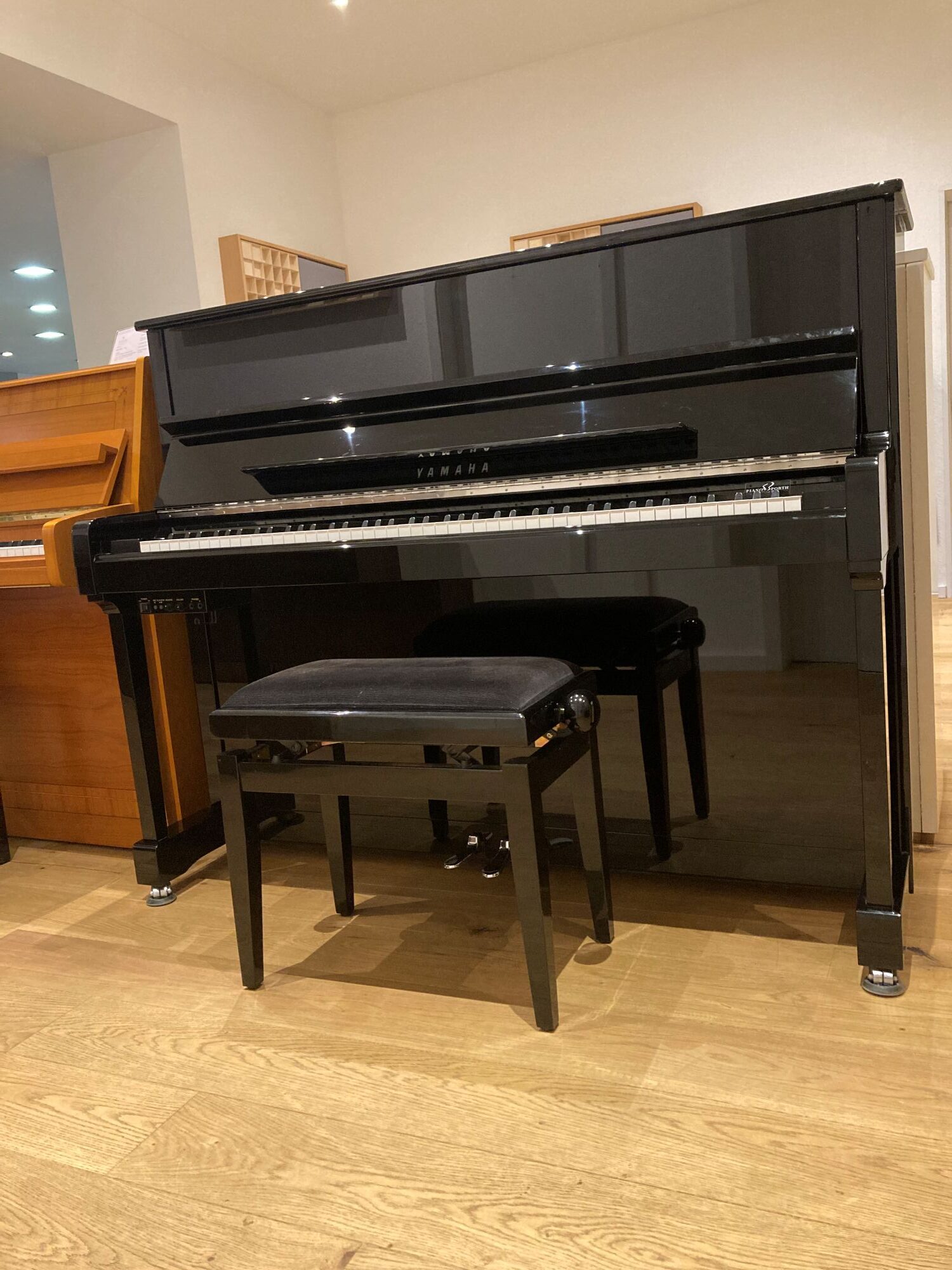 Yamaha Klavier<br/>Modell P121G | Silent<br/>Gebraucht<br/>€ 9 400,-<br/>Standort: Wiesbaden