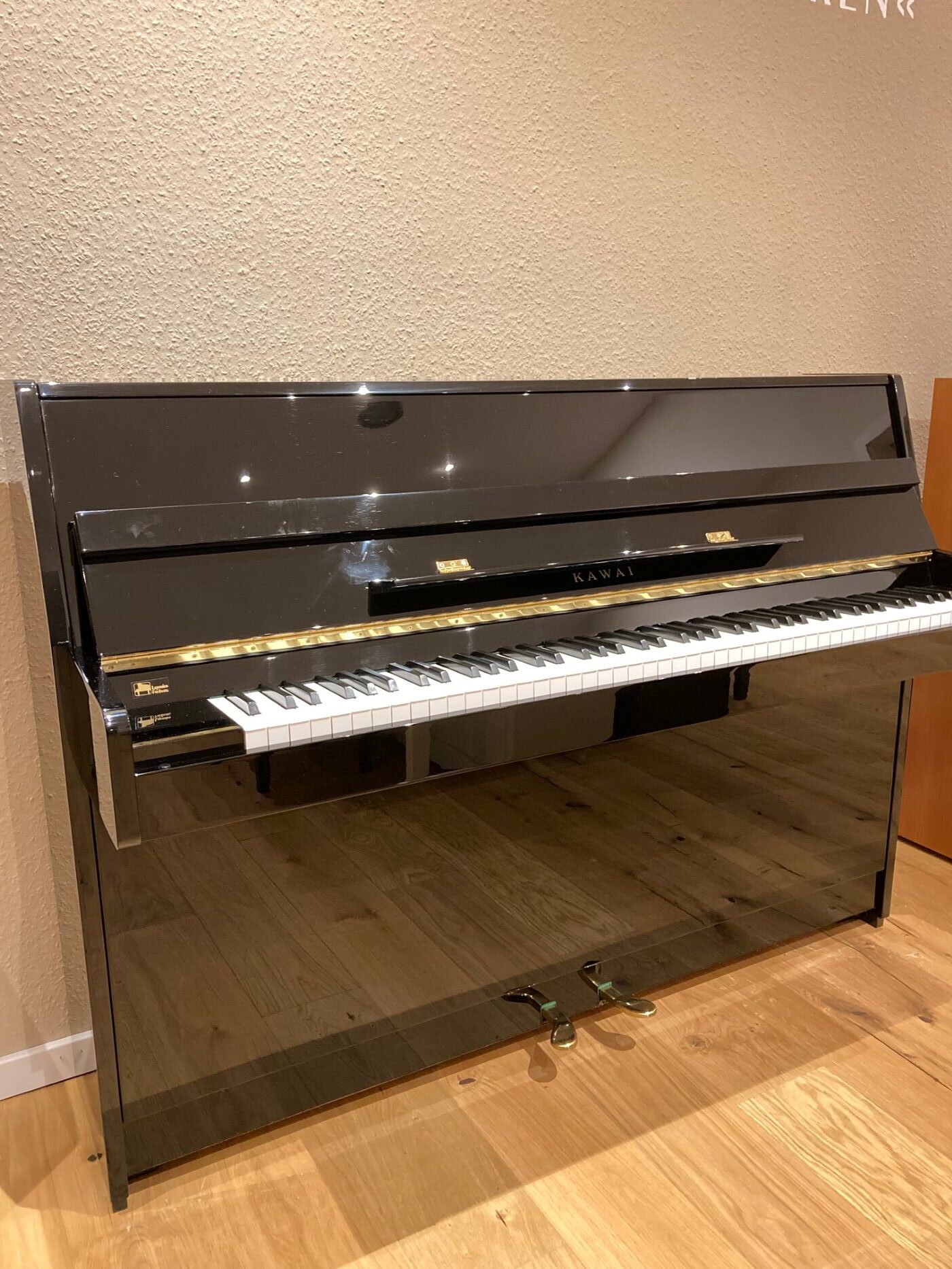 Kawai Klavier<br/>Modell CX5, 105 cm<br/>Gebraucht<br/>2 999,- <br/>Standort: Wiesbaden